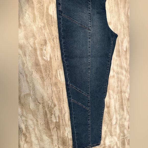 Sofia Vergaro High rise tapered jeans - Picture 3 of 3